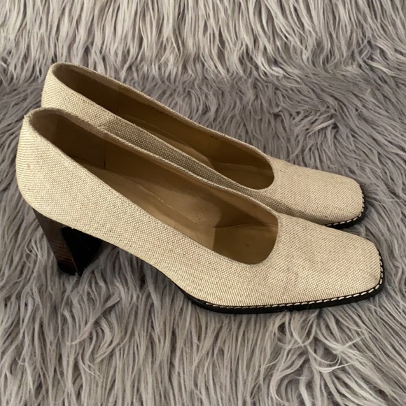 Stuart Weitzman heels - Picture 3 of 8